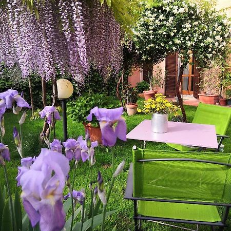 페루자 Al Giardino Di Alice B&B 외부 사진