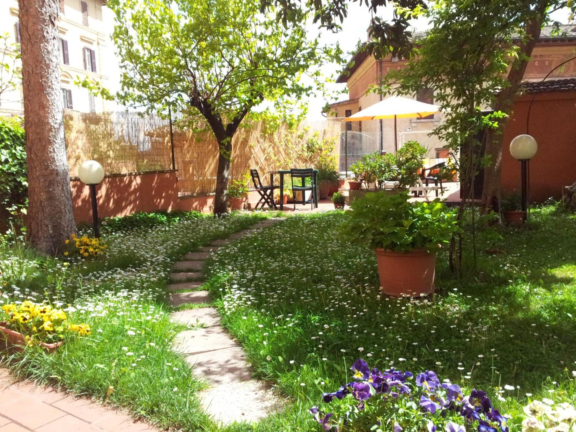 페루자 Al Giardino Di Alice B&B 외부 사진