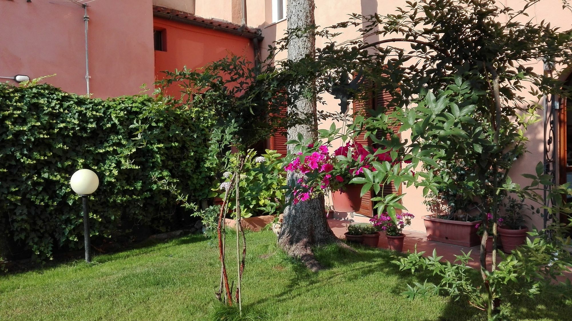 페루자 Al Giardino Di Alice B&B 외부 사진