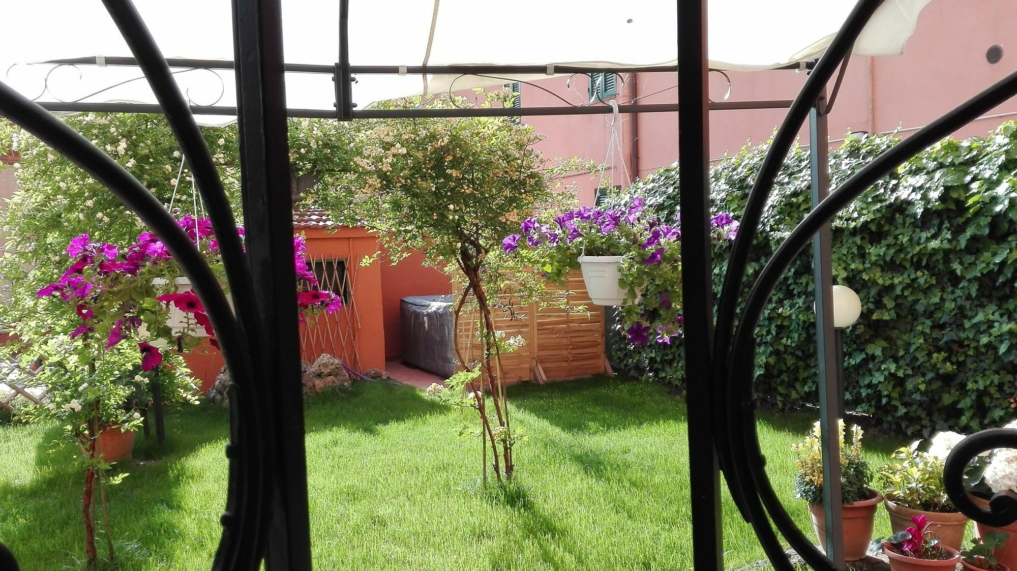 페루자 Al Giardino Di Alice B&B 외부 사진