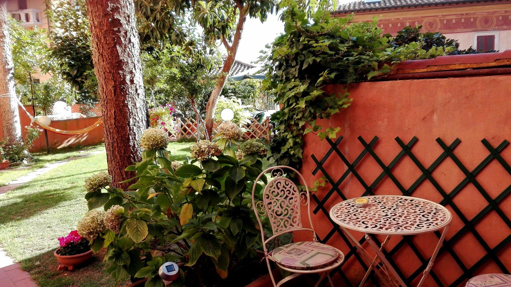 페루자 Al Giardino Di Alice B&B 외부 사진