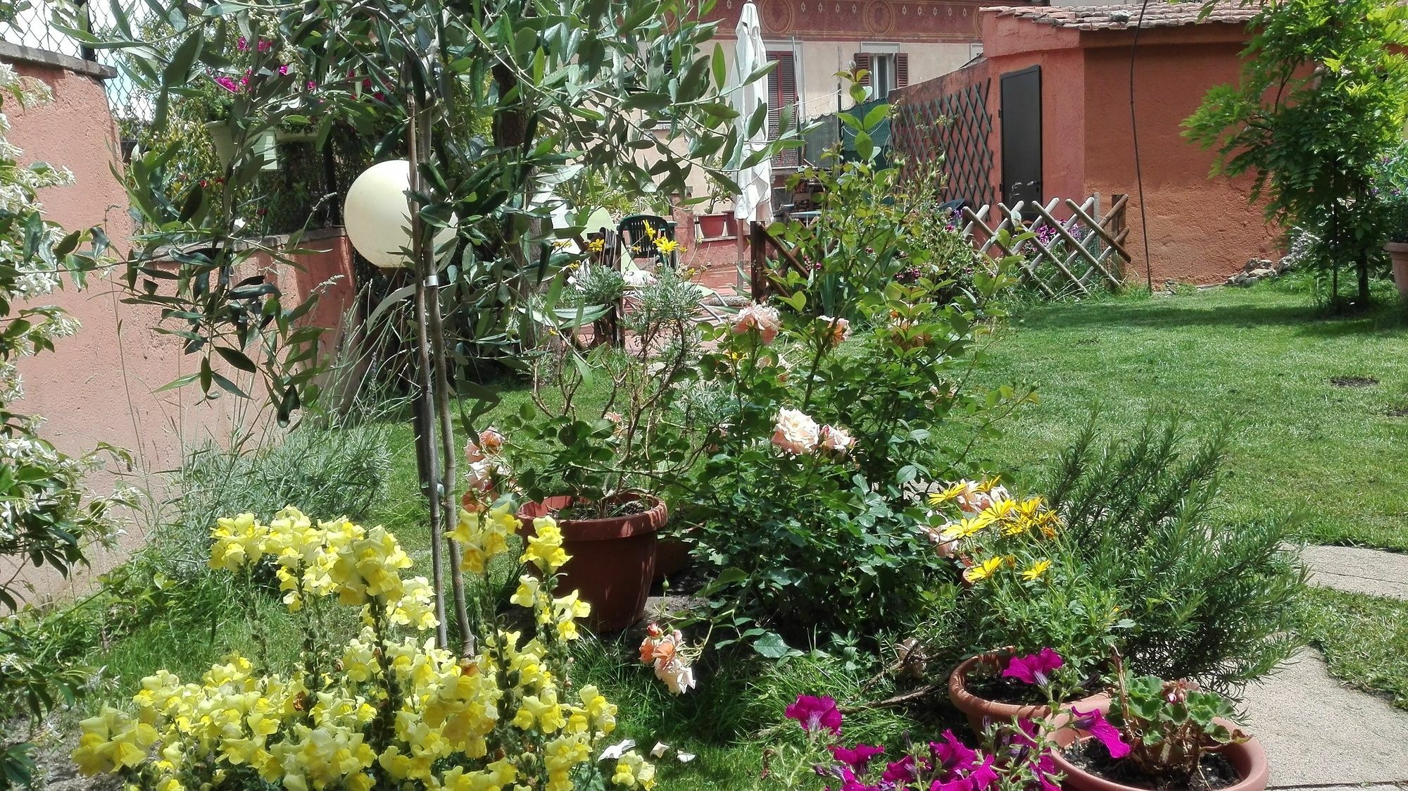 페루자 Al Giardino Di Alice B&B 외부 사진