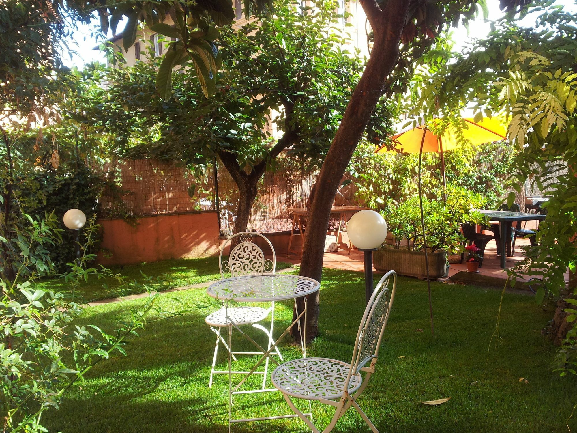 페루자 Al Giardino Di Alice B&B 외부 사진